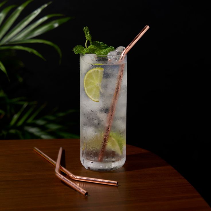 6-Piece Reusable Stainless Steel Drinking Straw Set with Cleaning Brush