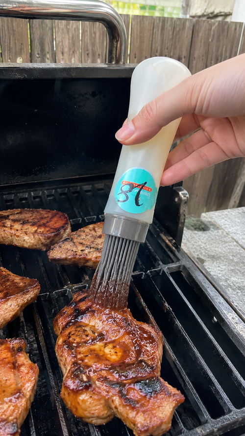 2-in-1 Oil Dispenser & Silicone Basting Brush