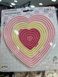 3-Piece Nesting Heart Silicone Heat Insulation Mat